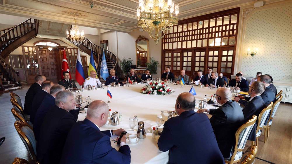 Ukraine, Russia near deal on grain exports