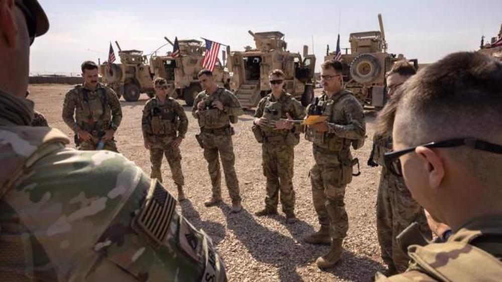 Syrian villagers, army troops force US military convoy in Hasakah to retreat