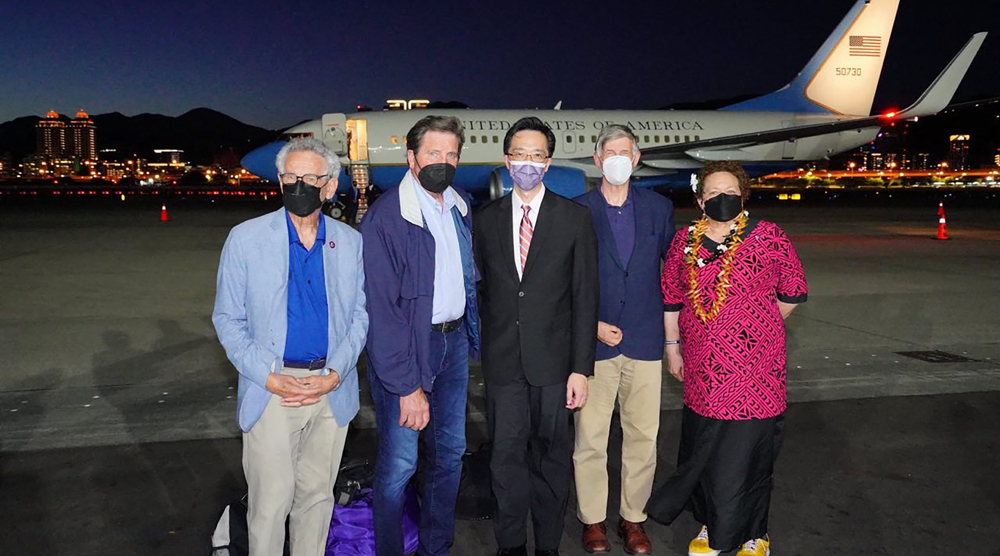 US lawmakers arrive in Taiwan amid high tensions with China