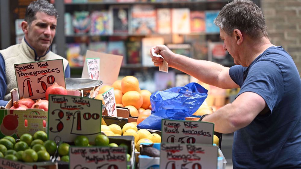 UK inflation tops 10%, highest since 1982