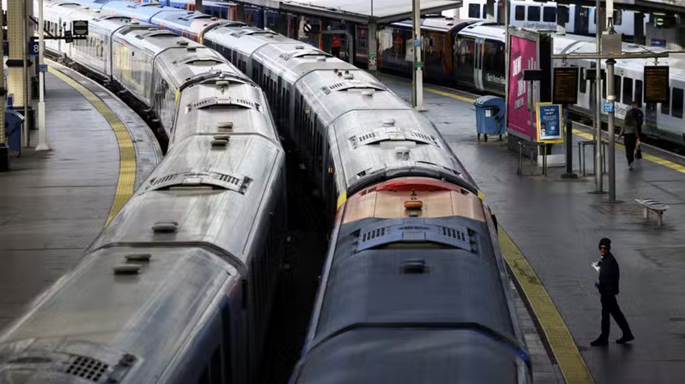 Fresh nationwide rail strikes hit UK