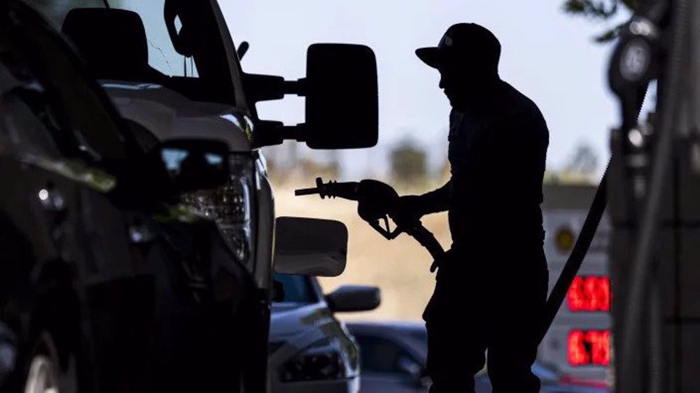 White House takes credit for lowering gas prices; experts beg to differ 