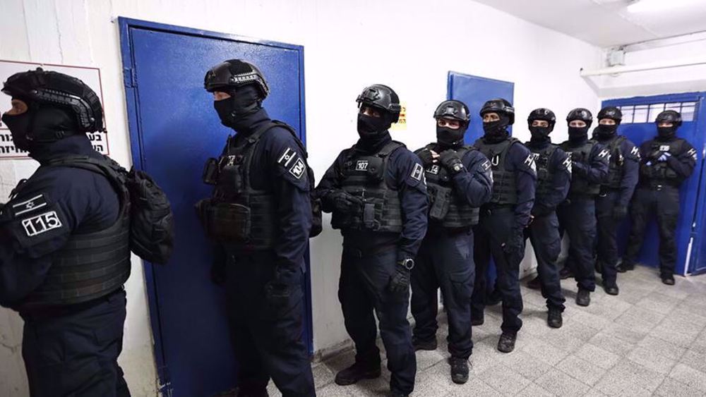 Palestinian prisoners disband representative bodies in protest against Israeli repression
