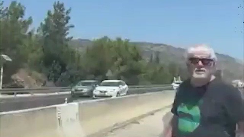 Israeli violence: Settler attacks Palestinian family with machete