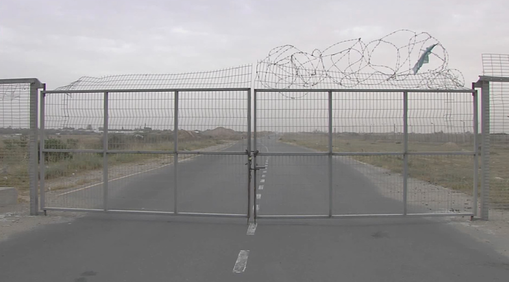 Israeli regime closes Gaza crossings