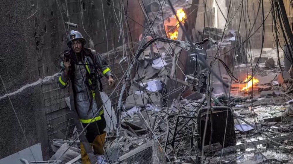 Israel strikes residential buildings in Gaza City, again