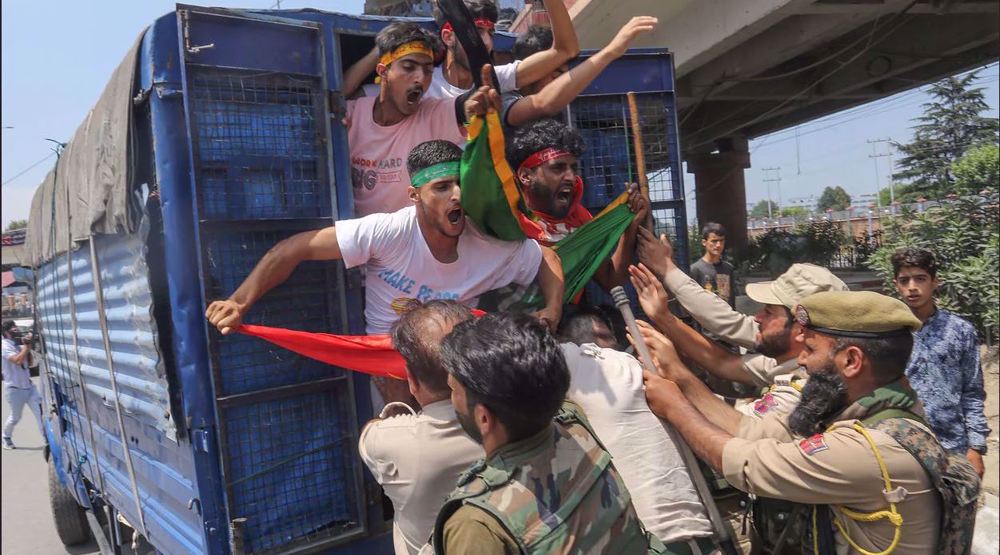 In Indian-controlled Kashmir, police forces attack Muharram mourners