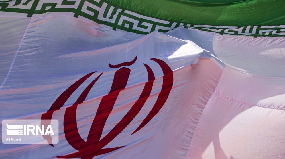 Leader sets out guidelines for Iran’s 7th development plan