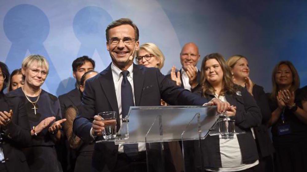 Sweden’s right-wing begins forming govt. backed by far right