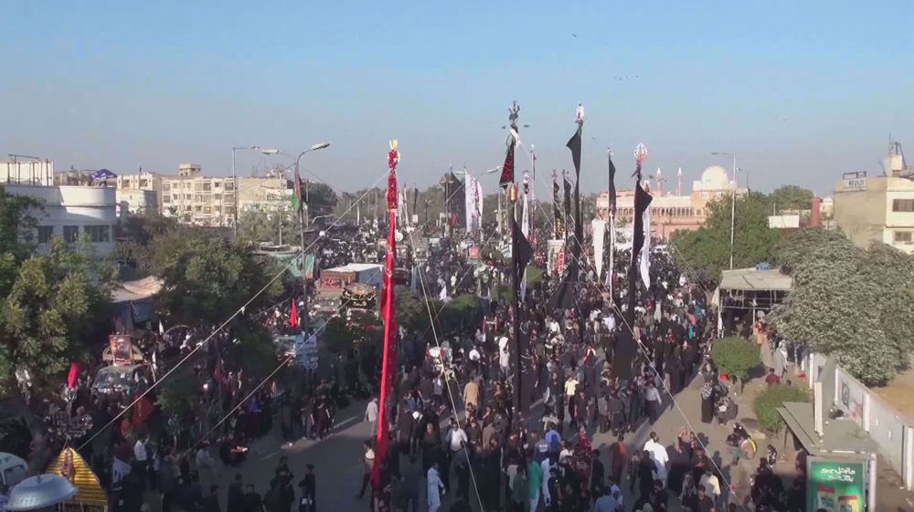 People mark Arbaeen across Pakistan