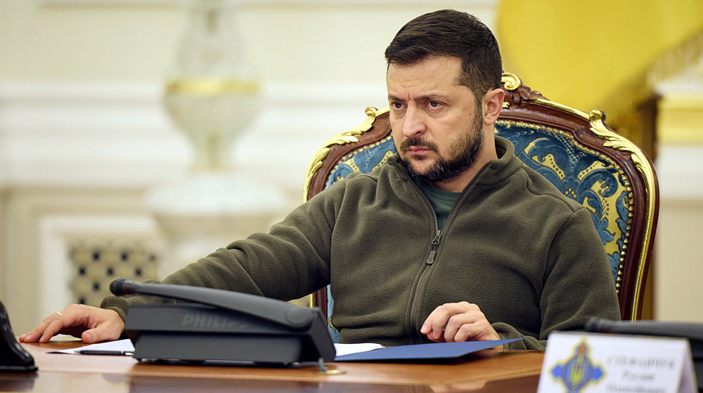 Ukraine applies for fast-track NATO membership 
