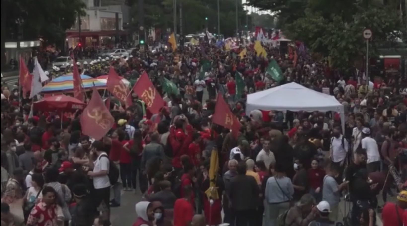 Brazilians condemn Bolsonaro's "coup" attempt