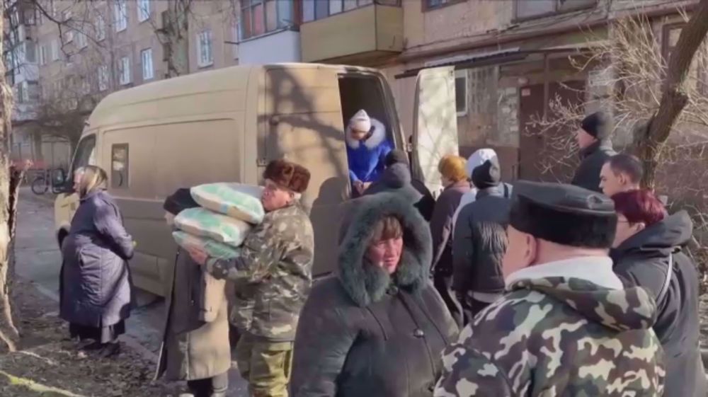 Fighting rages on in Donbas, civilians trapped on frontlines