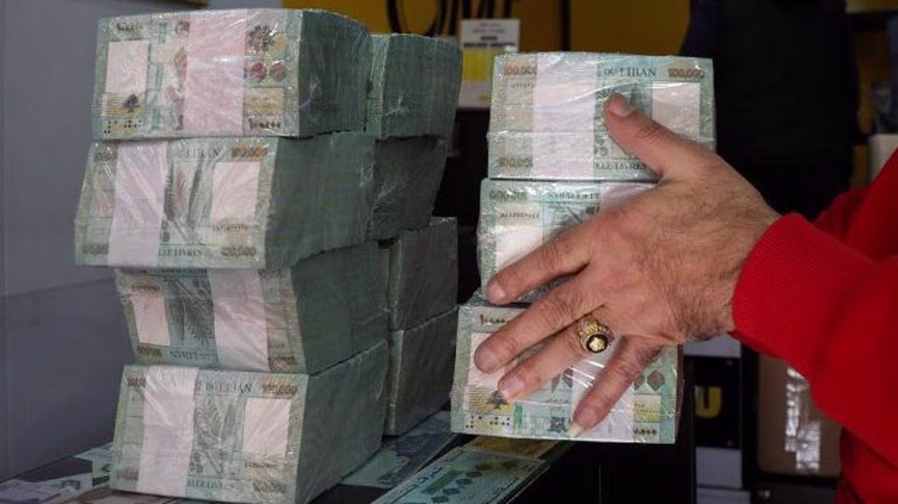Lebanon to devalue currency by 90% on Feb. 1