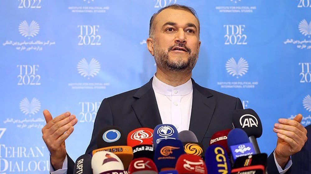Iran FM censures Charlie Hebdo over ‘insulting’ act, vows response