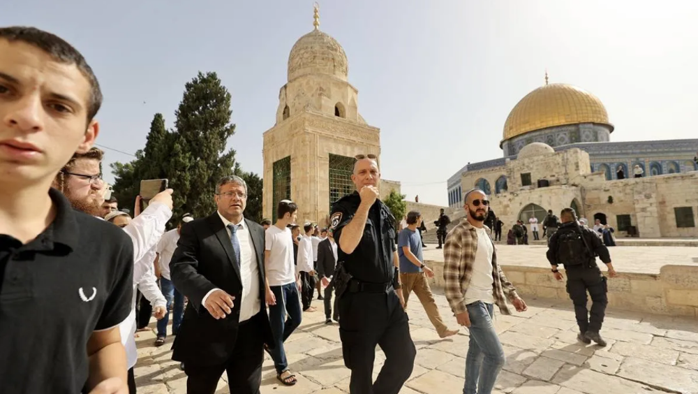 Iran FM: Israel to face ‘heavy consequences’ for desecration of Aqsa Mosque