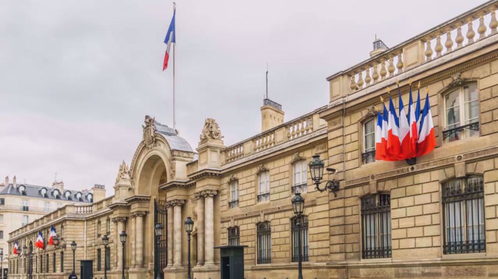 Iran summons French envoy, voices strong protest to Charlie Hebdo's cartoons
