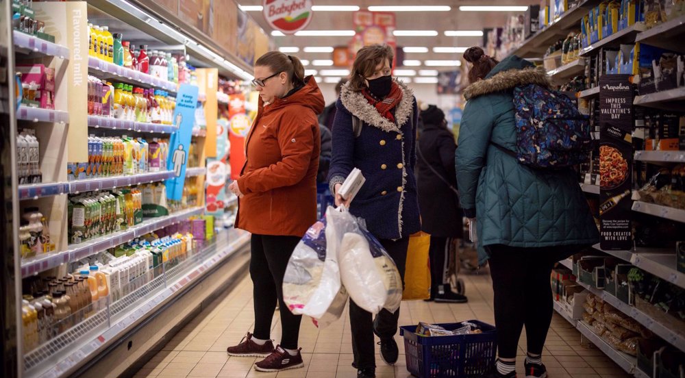 UK cost-of-living crisis: 'Worst yet to come' for Britons, think tank warns