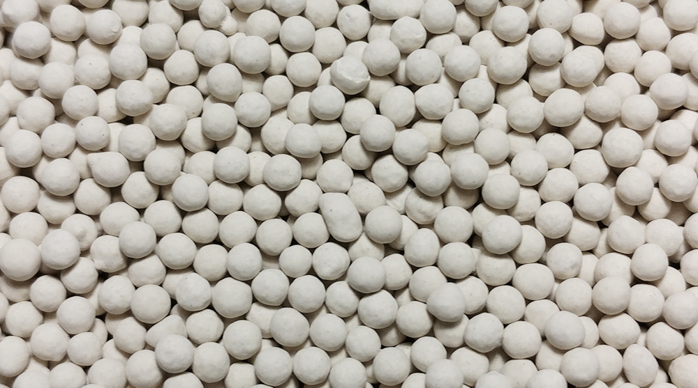 Iranian refinery using home-made catalysts, molecular sieves