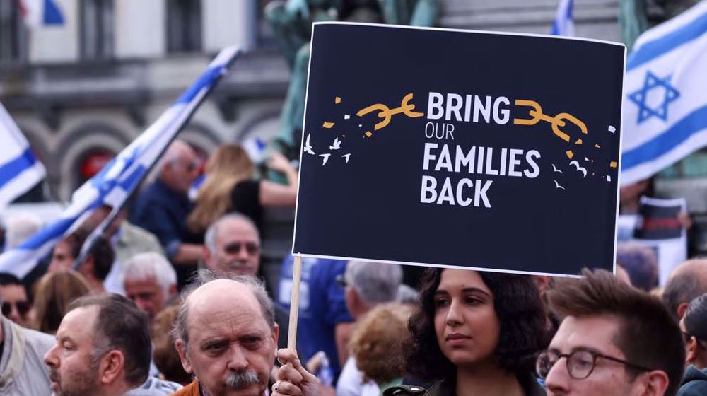 Israël: les familles des captifs s'en prennent à Gallant