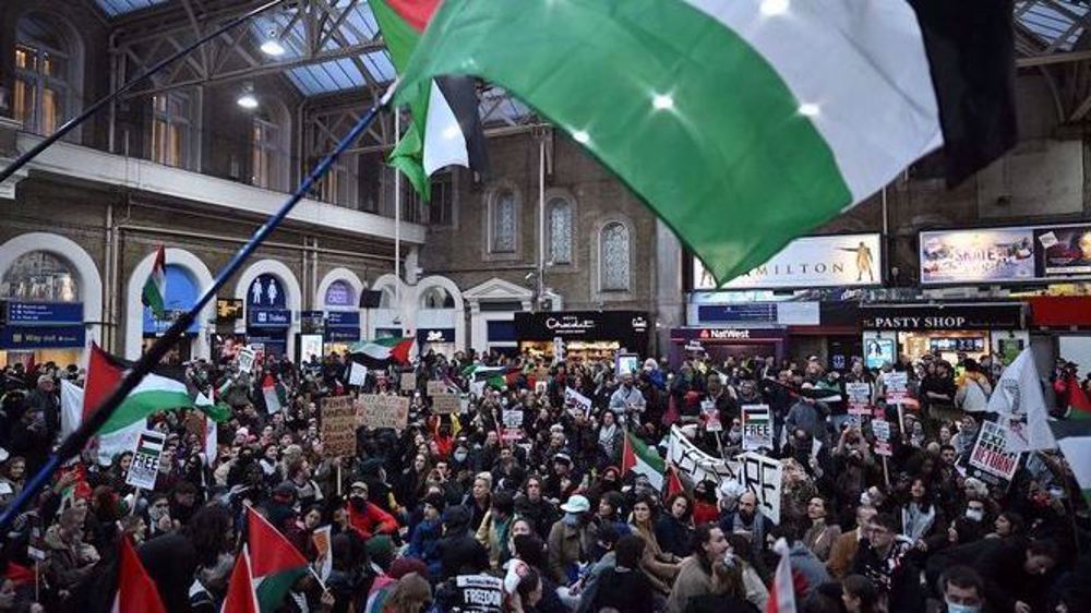 Security tight in London as thousands march in solidarity with Gaza