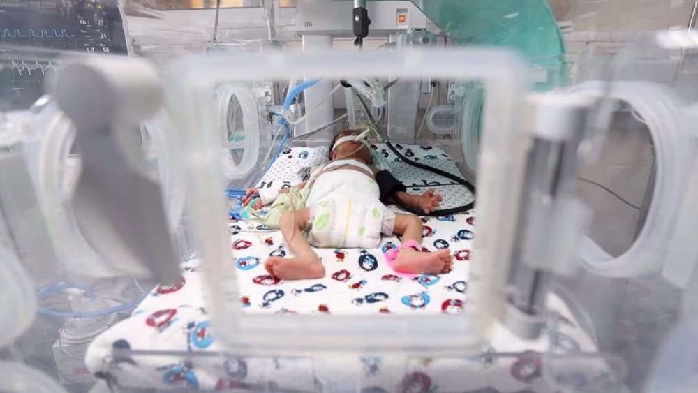 Gaza's largest hospital shuts down after running out of fuel 