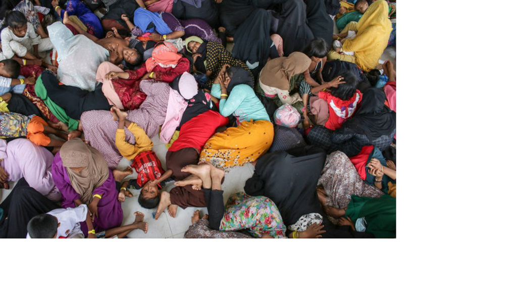 Indonesia prevents Myanmar's Muslim refugee boats from reaching shore
