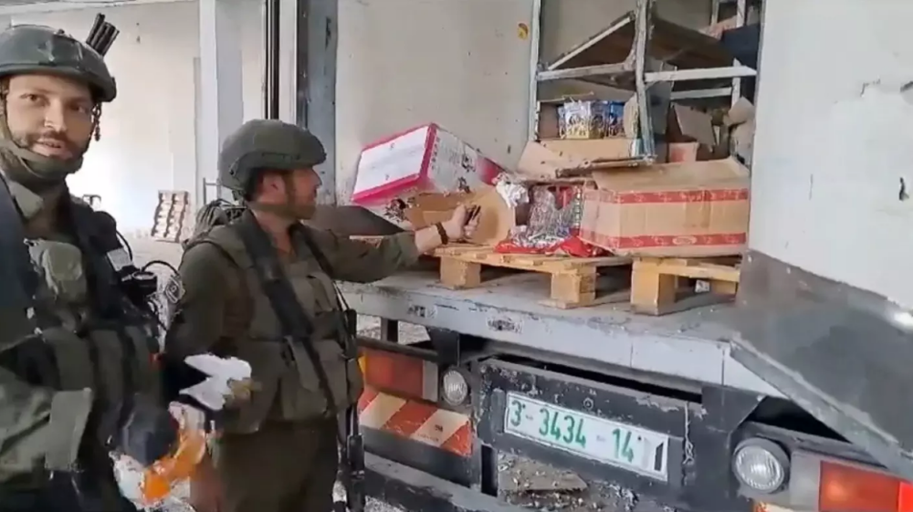 Israeli troops go on looting, vandalism spree amid genocide in Gaza 