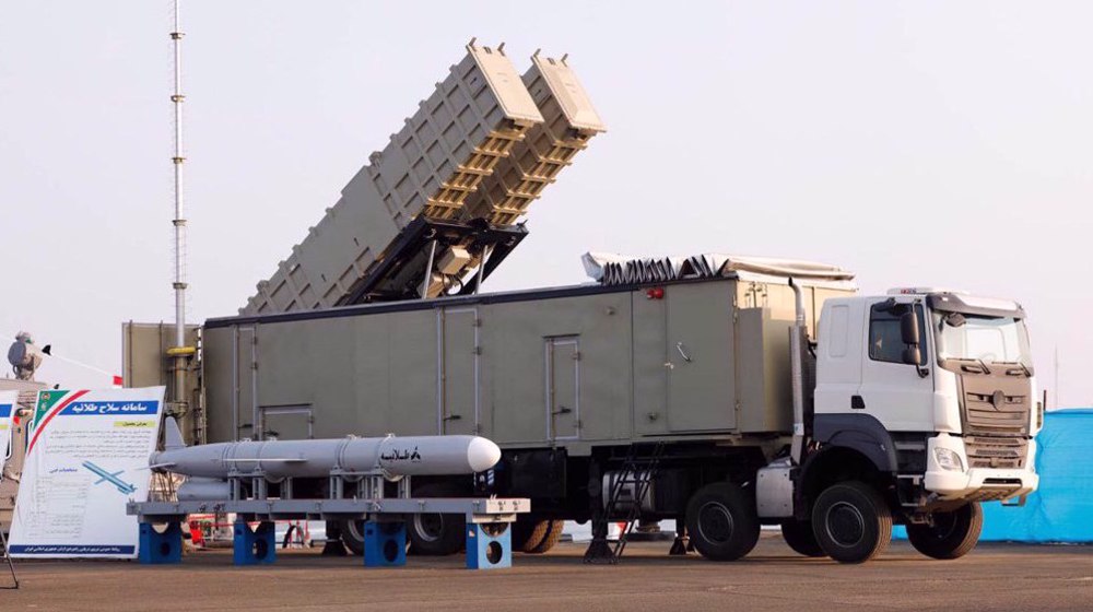 Iran: la marine prend livraison de nouveaux missiles de croisière et hélicoptères nationaux