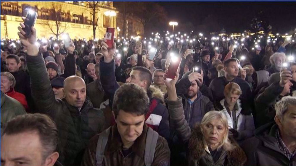 Serbian police attack opposition protesters in Belgrade