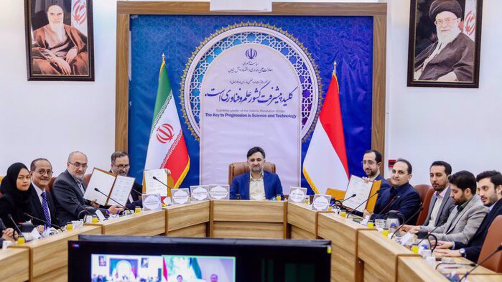  Iran, Indonesia agree to launch robotic telesurgery center