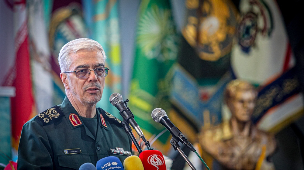 Le général Baqeri met en garde Israël