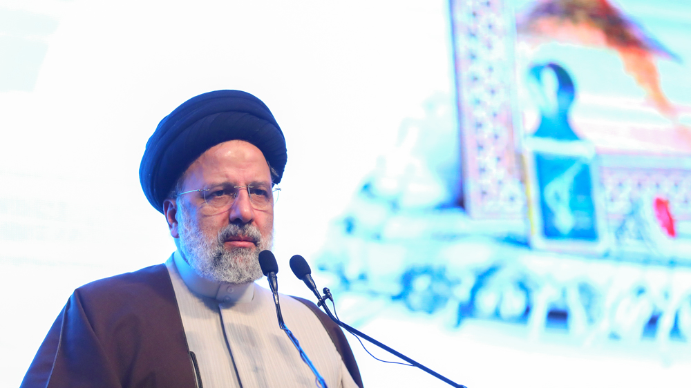 Raeisi honors IRGC, Gen. Soleimani as heroes in fight against terror