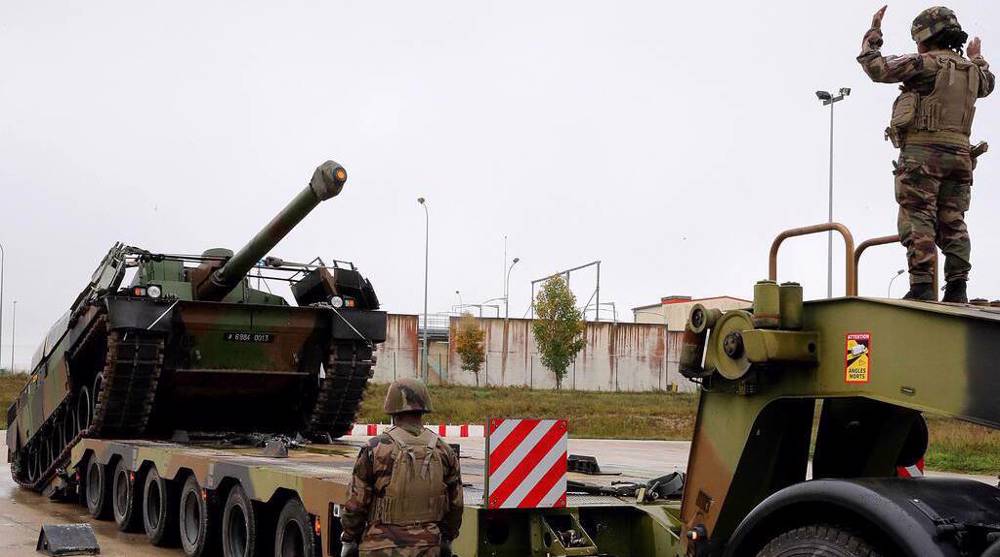 Paris met en garde contre la pénurie d’armes