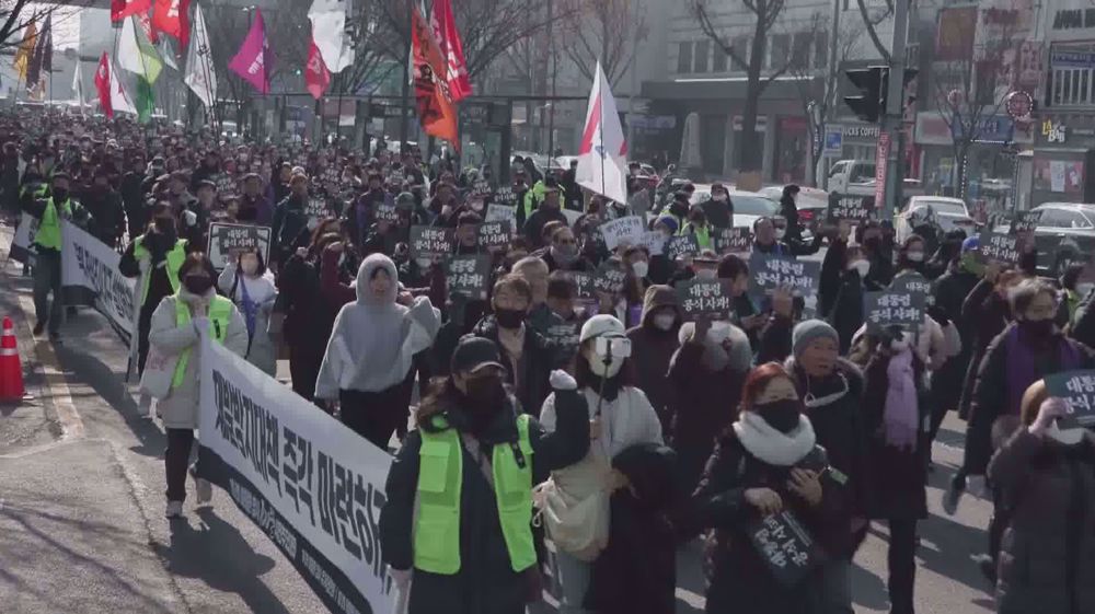 South Koreans rally, marking 100 days since crowd crush tragedy