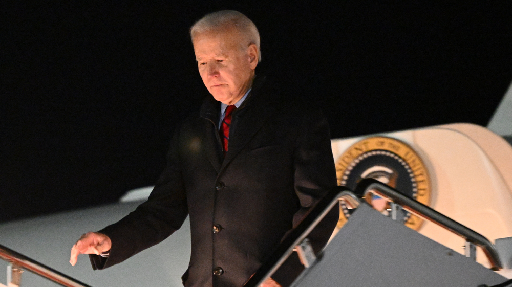 Biden says US not seeking conflict with China after warnings over balloon