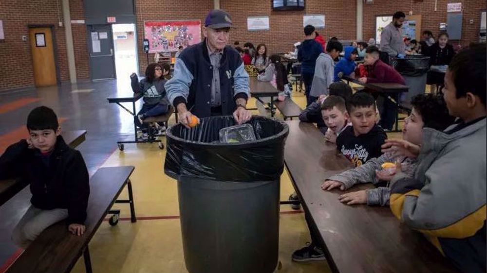 'It's hard to focus': Schools say US kids are hungry