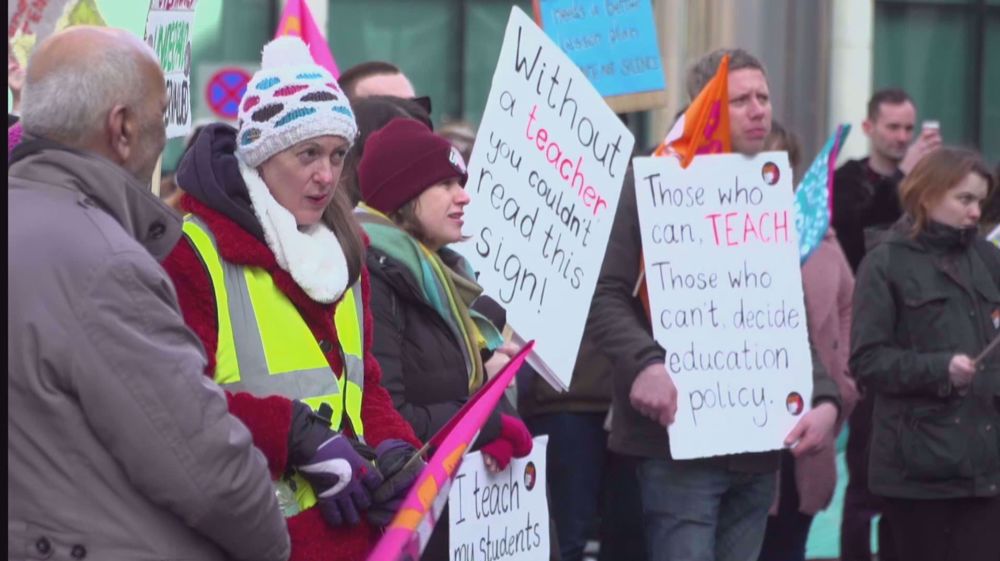 UK refusal to raise teachers pay forces more strikes
