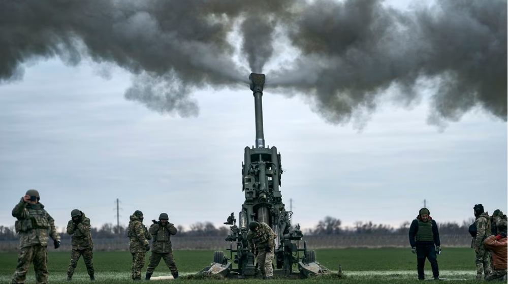 Putin accuses Ukraine of terrorist attack; troops close in on Bakhmut  