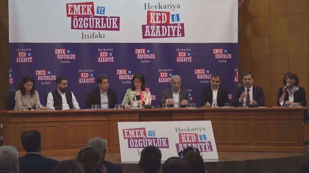 Kurds to support opposition candidate in election in setback for Erdogan