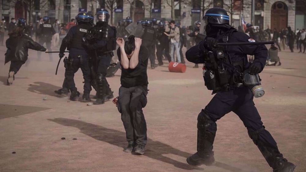 Rights groups slam French police brutality against protesters 