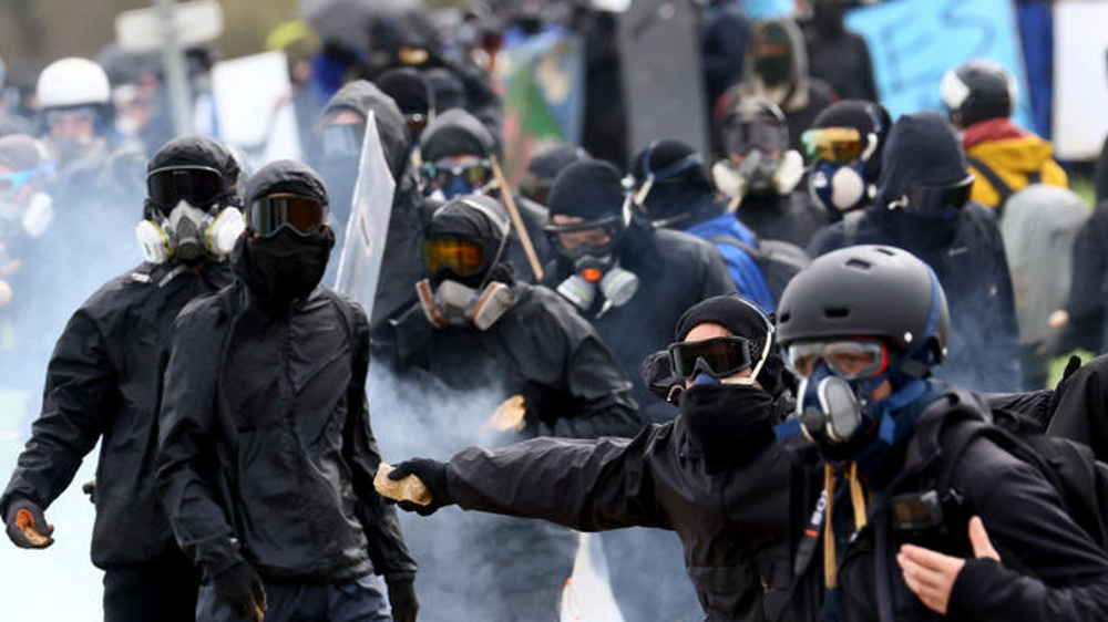 France/manifestations : plus de 200 manifestants blessés 