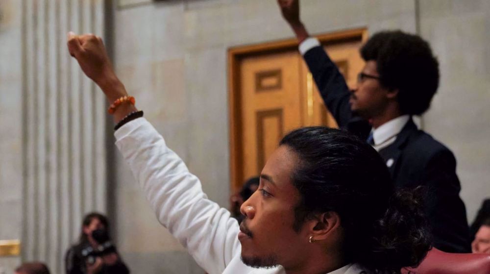 US Black lawmaker returns to House after expulsion over gun protest