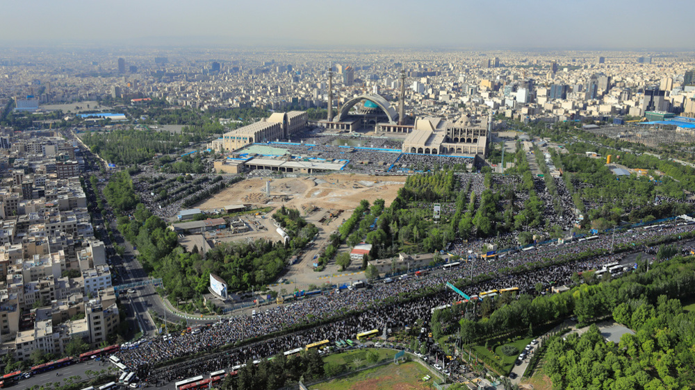Téhéran: les prières de l’Aïd al-Fitr dans le Grand Mosalla 