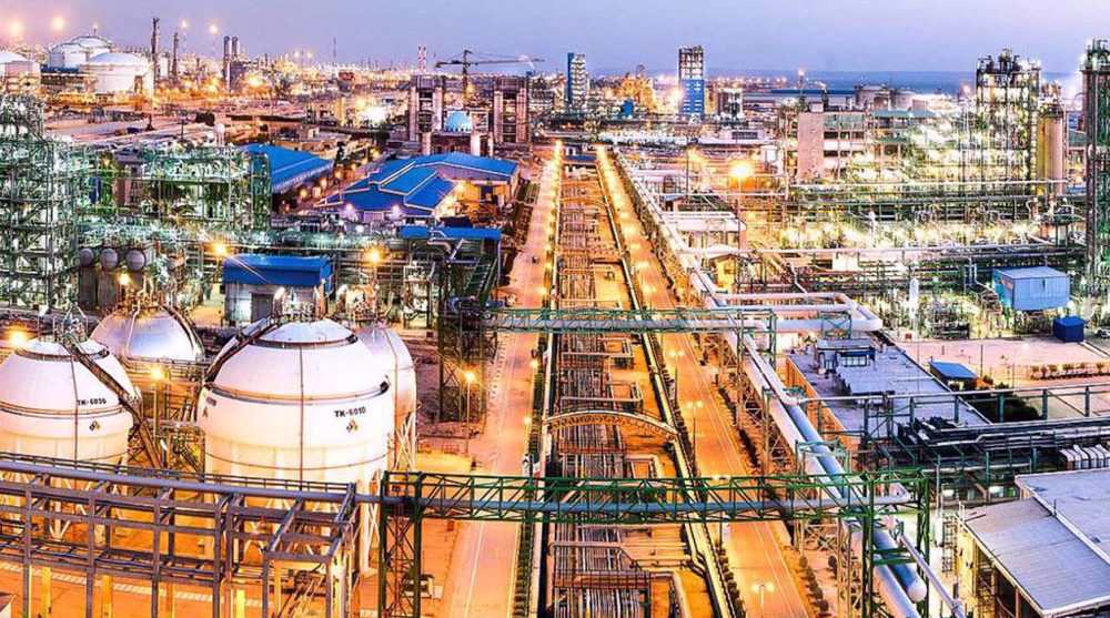 Iran’s petrochemical sector gets $2.5 billion foreign investment offer