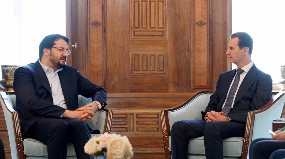 Assad asks Iran, Syria to utilize new prospects for promoting economic ties