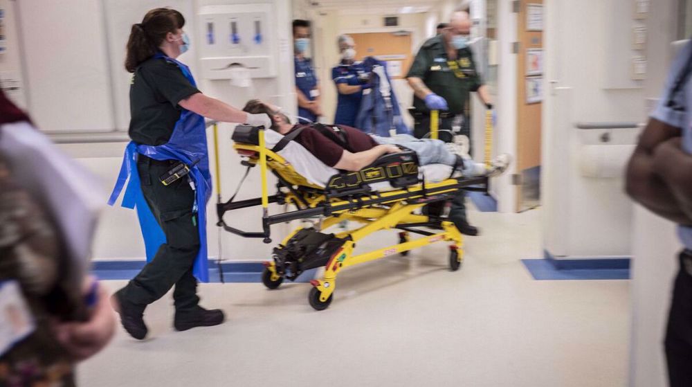 UK hospitals face large-scale disruption as nurses walkout over pay
