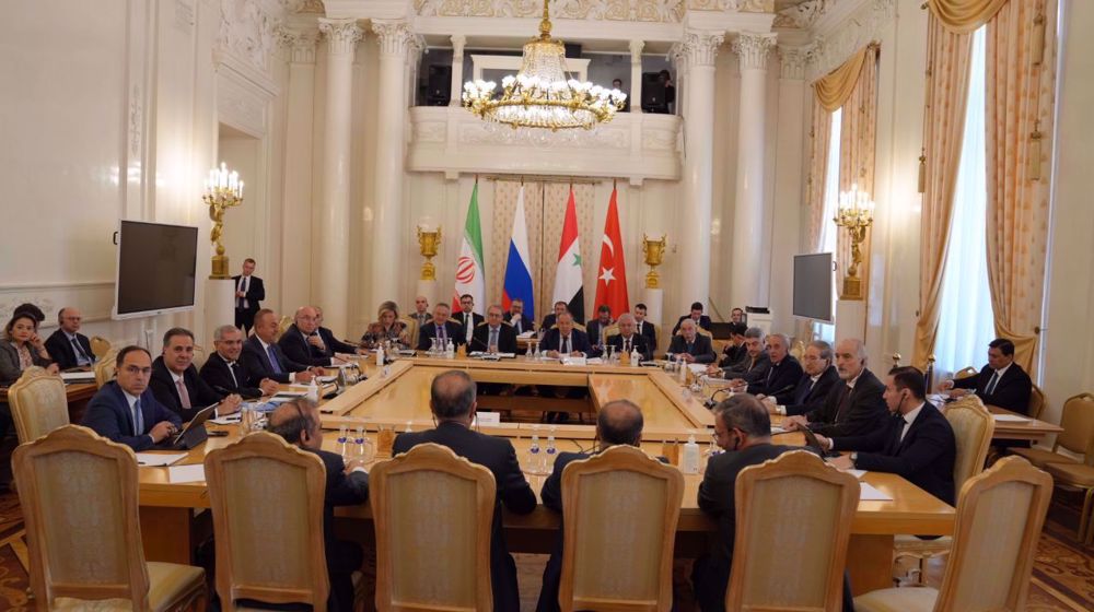 Syria-Turkey détente must lead to Damascus's sovereignty over its territory: FM