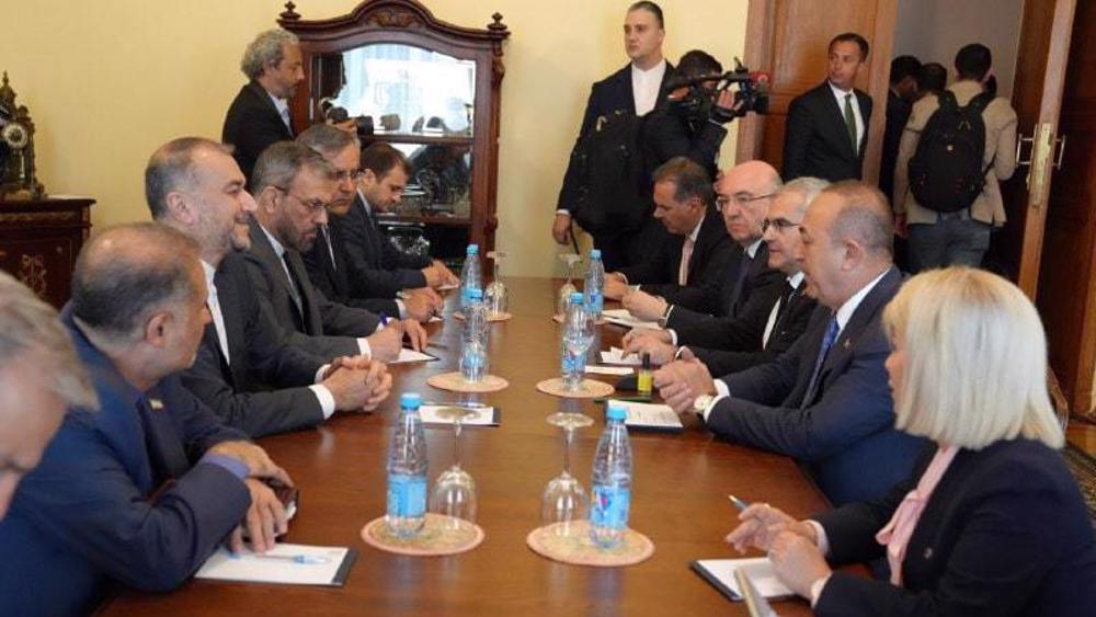 Iranian FM holds separate meetings with Turkish, Russian counterparts in Moscow