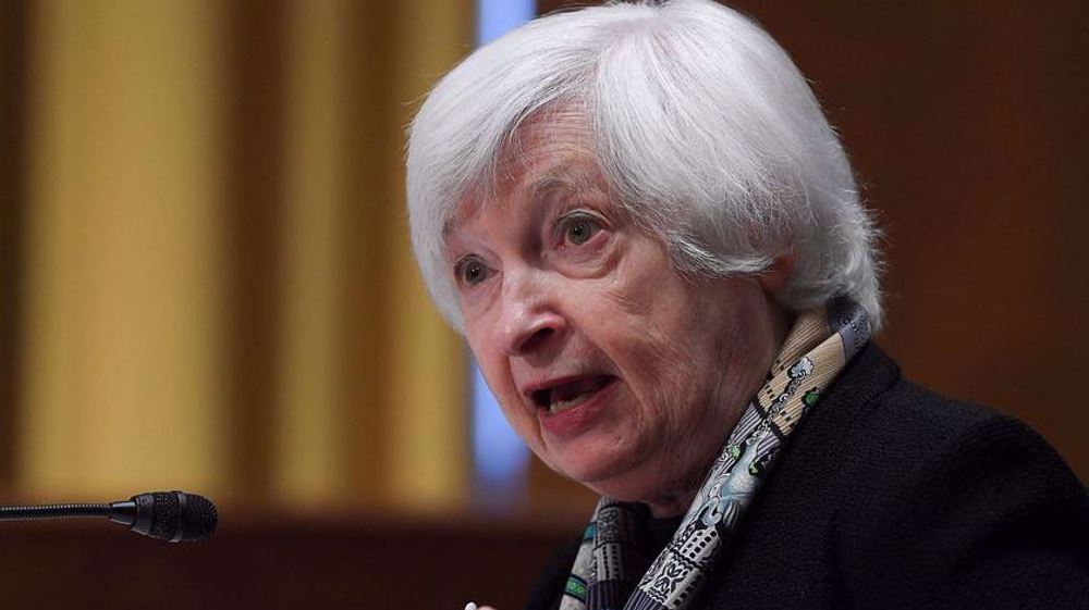 US on track for June 1 debt default, Treasury warns  